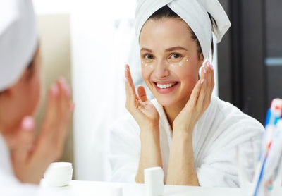 10 Simple Skincare Routine to Look Young in Your 40s